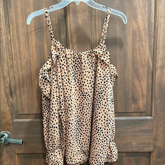 Leopard Print Ruffle Blouse - Picture 3 of 4